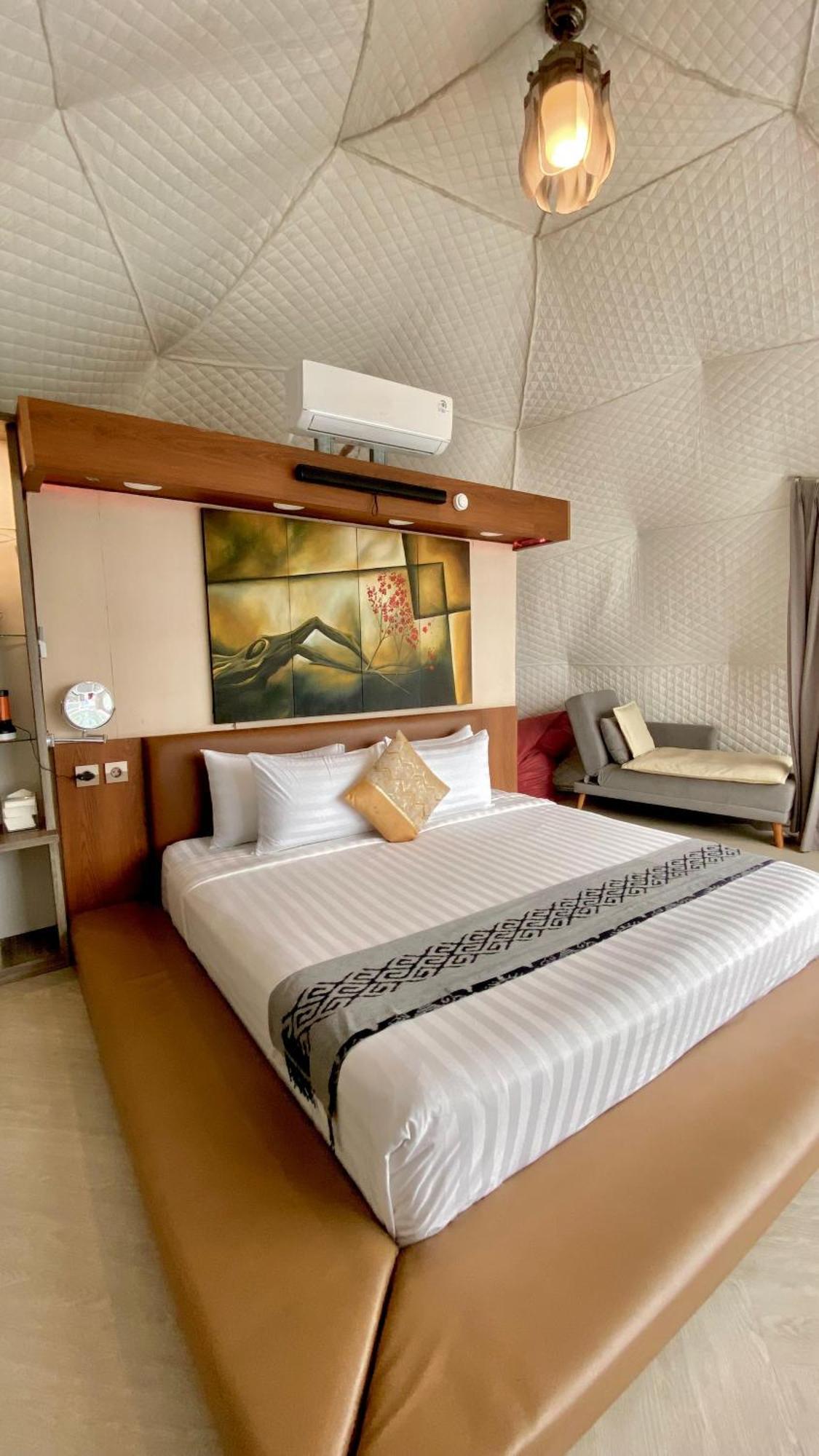De Pointe Resort & Resto Campaka Luaran gambar
