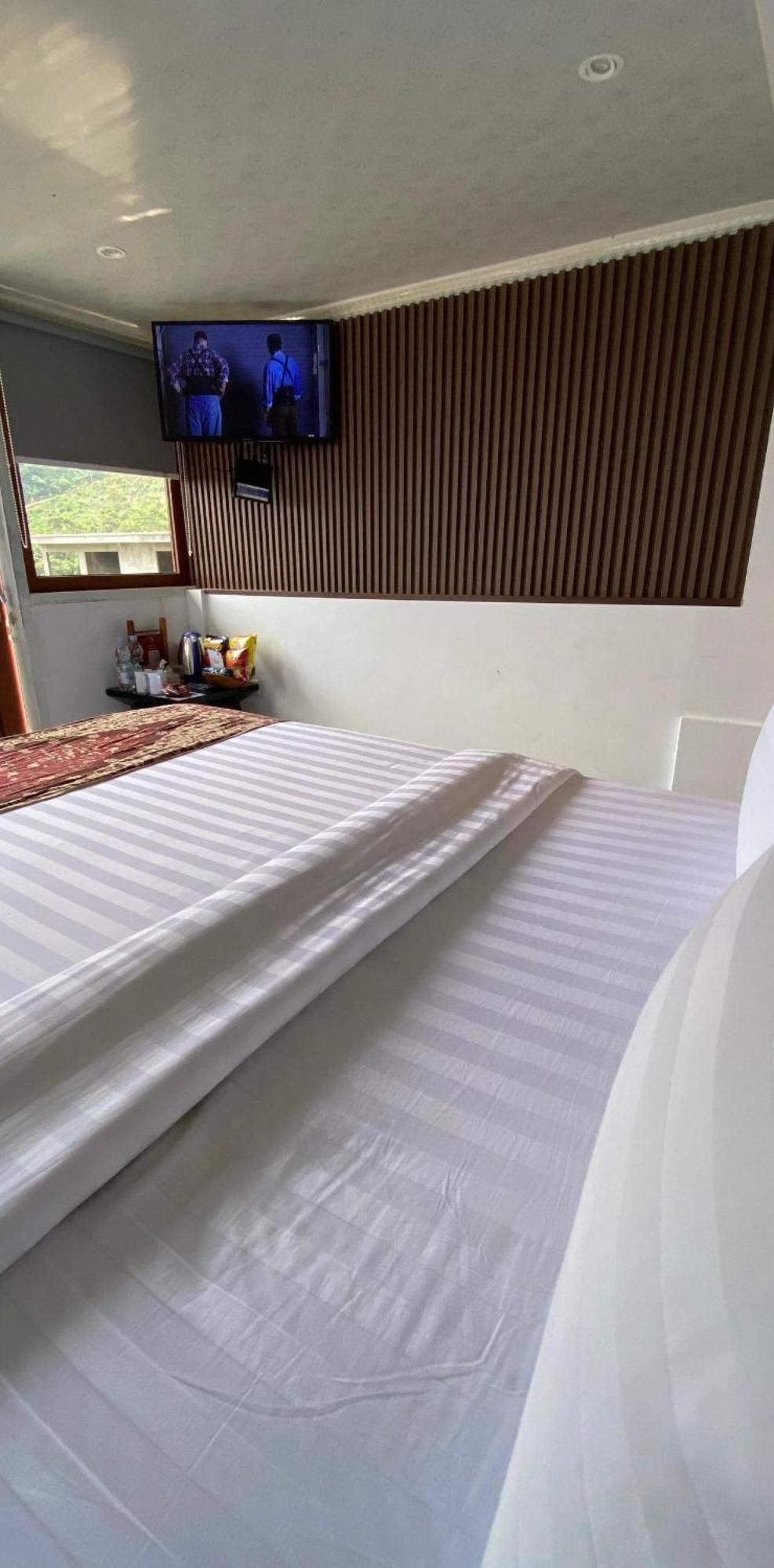 De Pointe Resort & Resto Campaka Luaran gambar